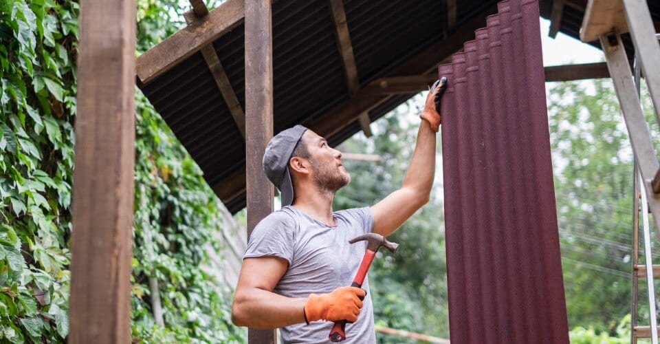 Worker Building Arbor